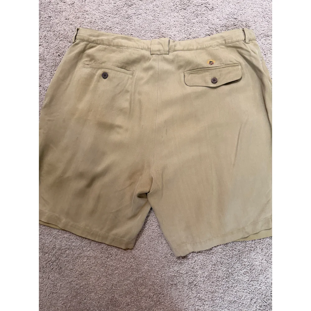 Men's Tommy Bahama Flat Front Shorts Sz 40 Beige 100% Silk Preppy Coastal Resort